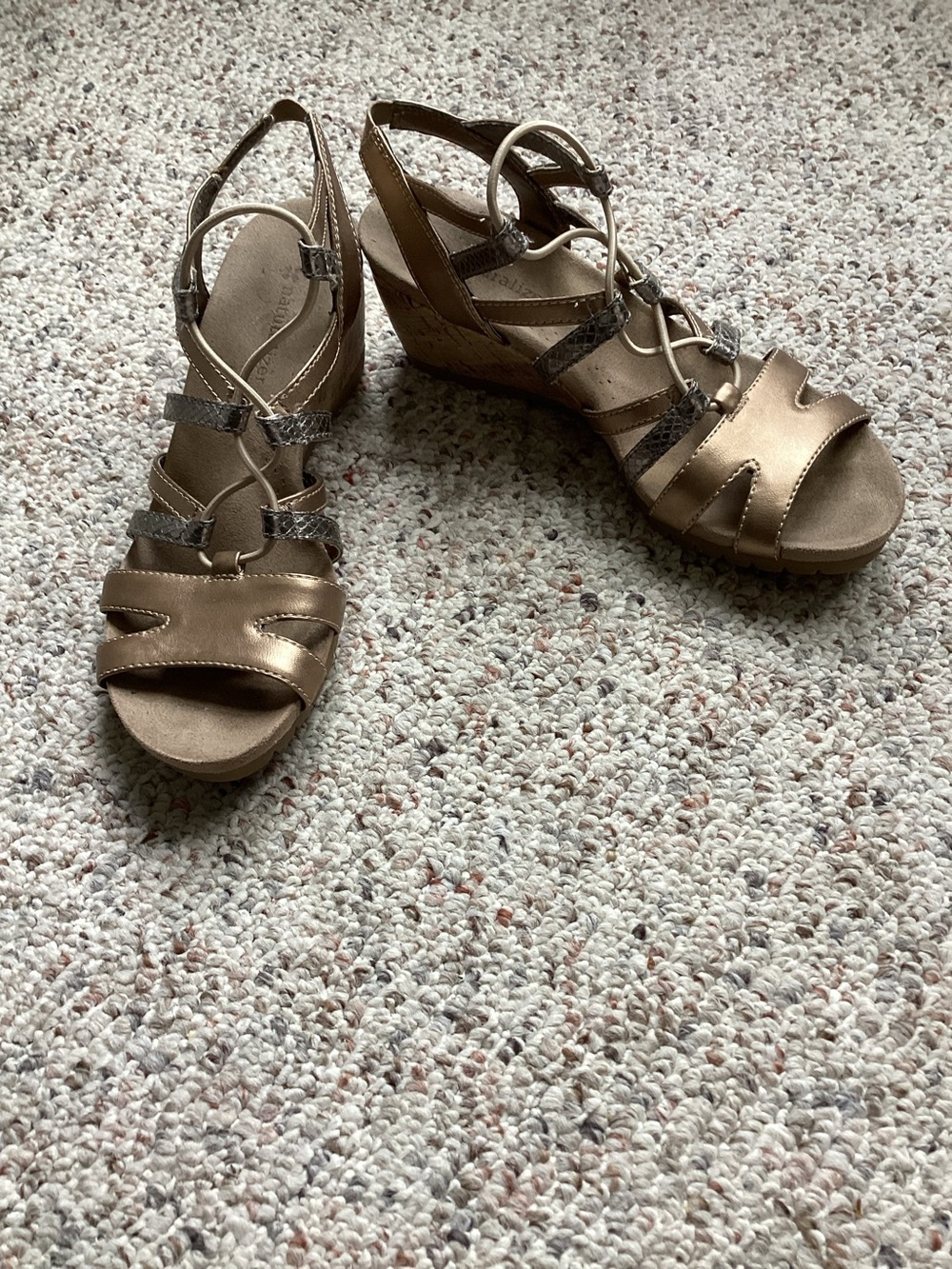 Naturalizer‎ sandals